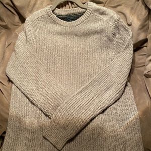 GH Bass & Co Men’s heavyweight sweater